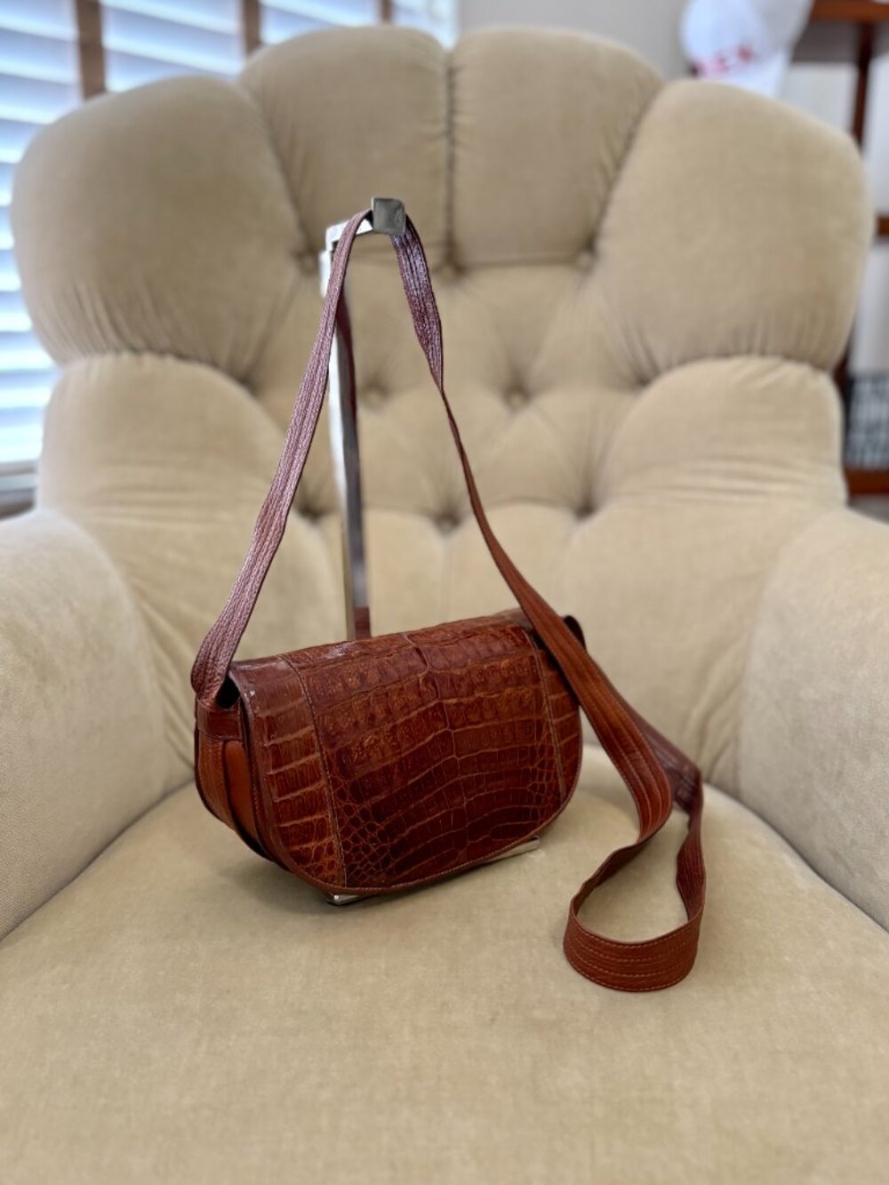 VTG Auth. MAXIMA Italy Genuine Alligator Saddle Crossbody Bag...GORGEOUS! - Picture 3 of 8